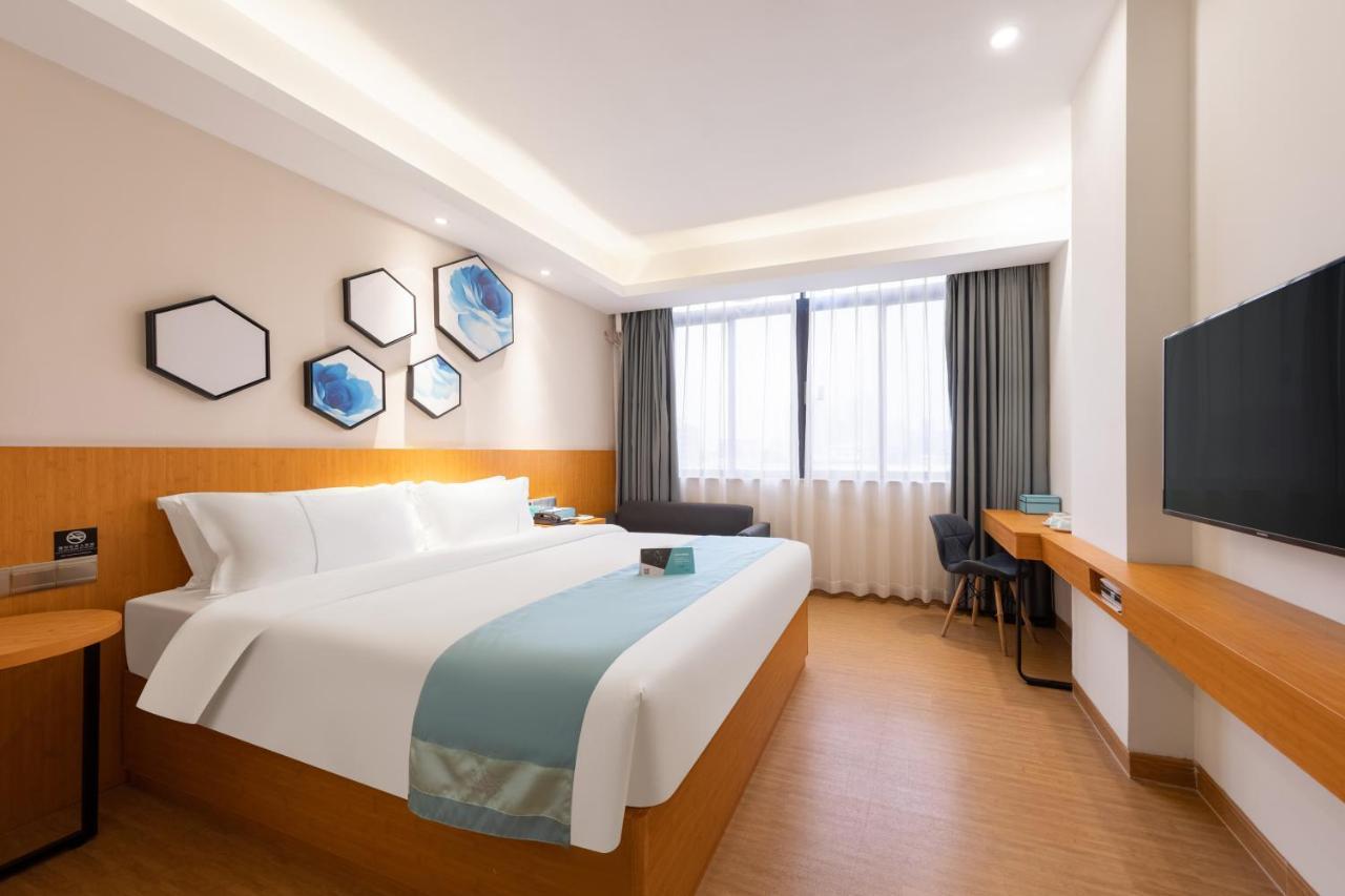 Xana Lite Hotel - Guangzhou Fangcun Huadiwan Metro Station Екстериор снимка