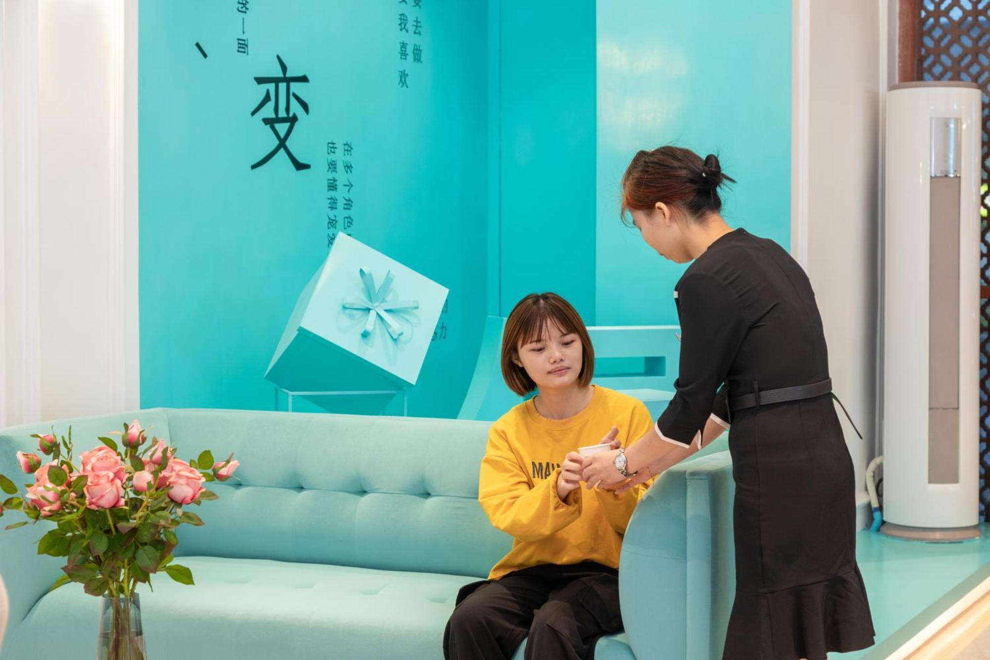 Xana Lite Hotel - Guangzhou Fangcun Huadiwan Metro Station Екстериор снимка