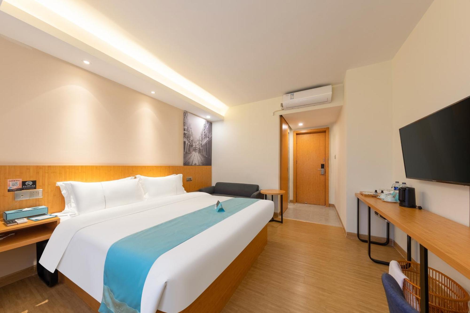 Xana Lite Hotel - Guangzhou Fangcun Huadiwan Metro Station Екстериор снимка
