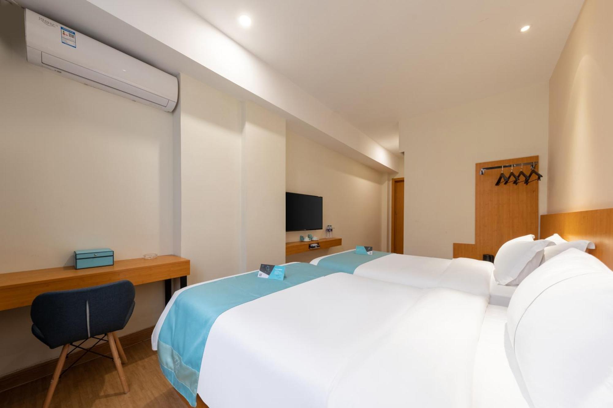 Xana Lite Hotel - Guangzhou Fangcun Huadiwan Metro Station Екстериор снимка
