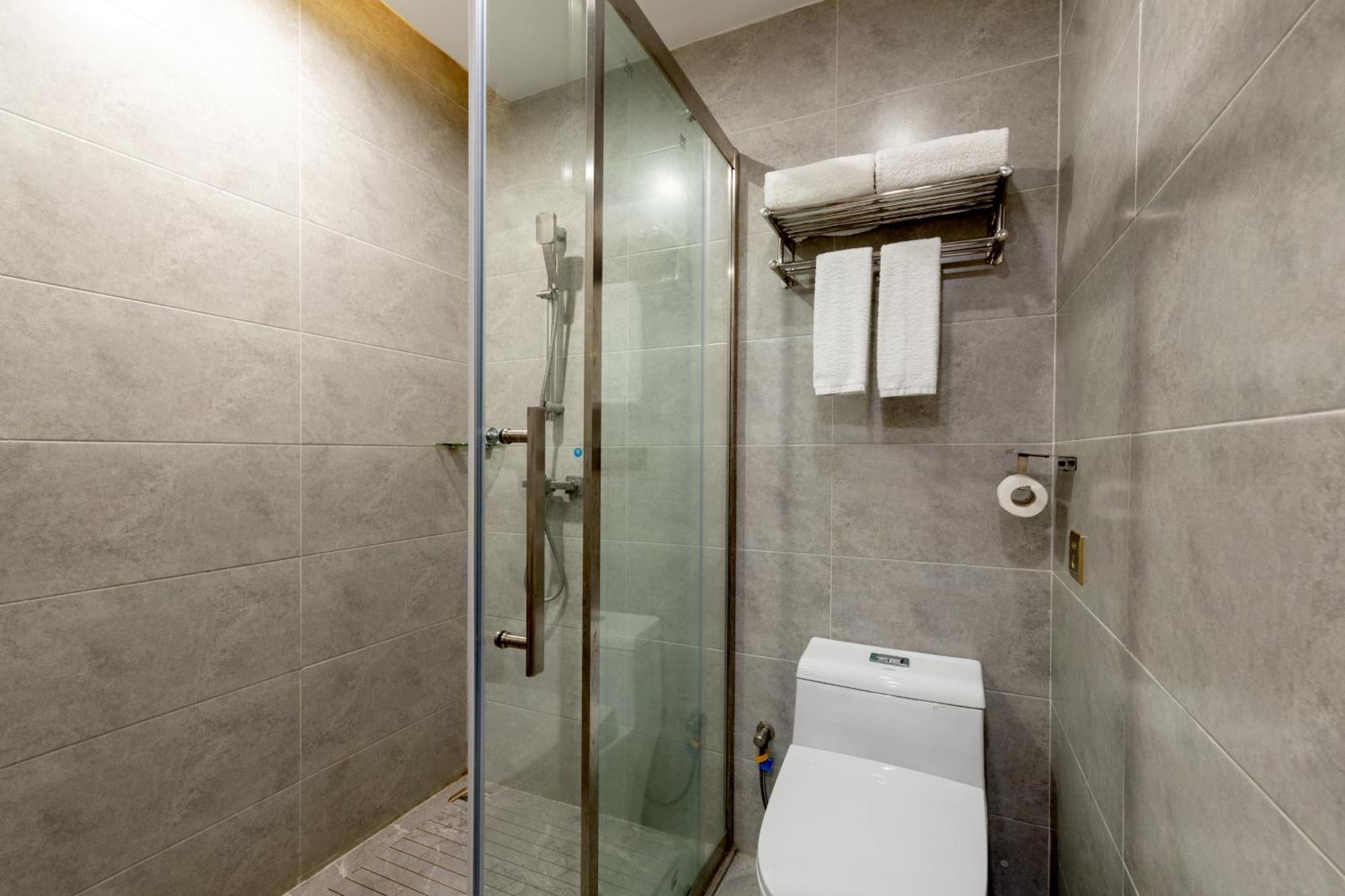 Xana Lite Hotel - Guangzhou Fangcun Huadiwan Metro Station Екстериор снимка
